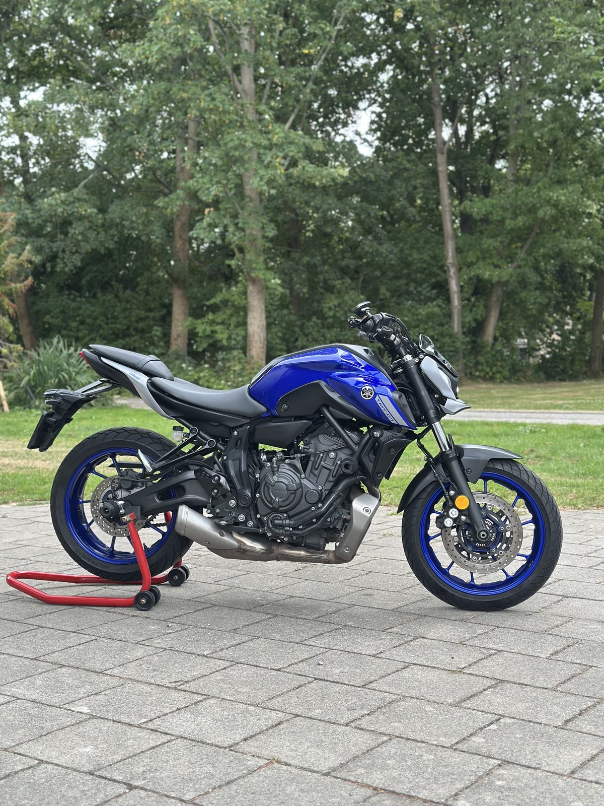 Yamaha MT-07 2021 Icon Blue, zijaanzicht