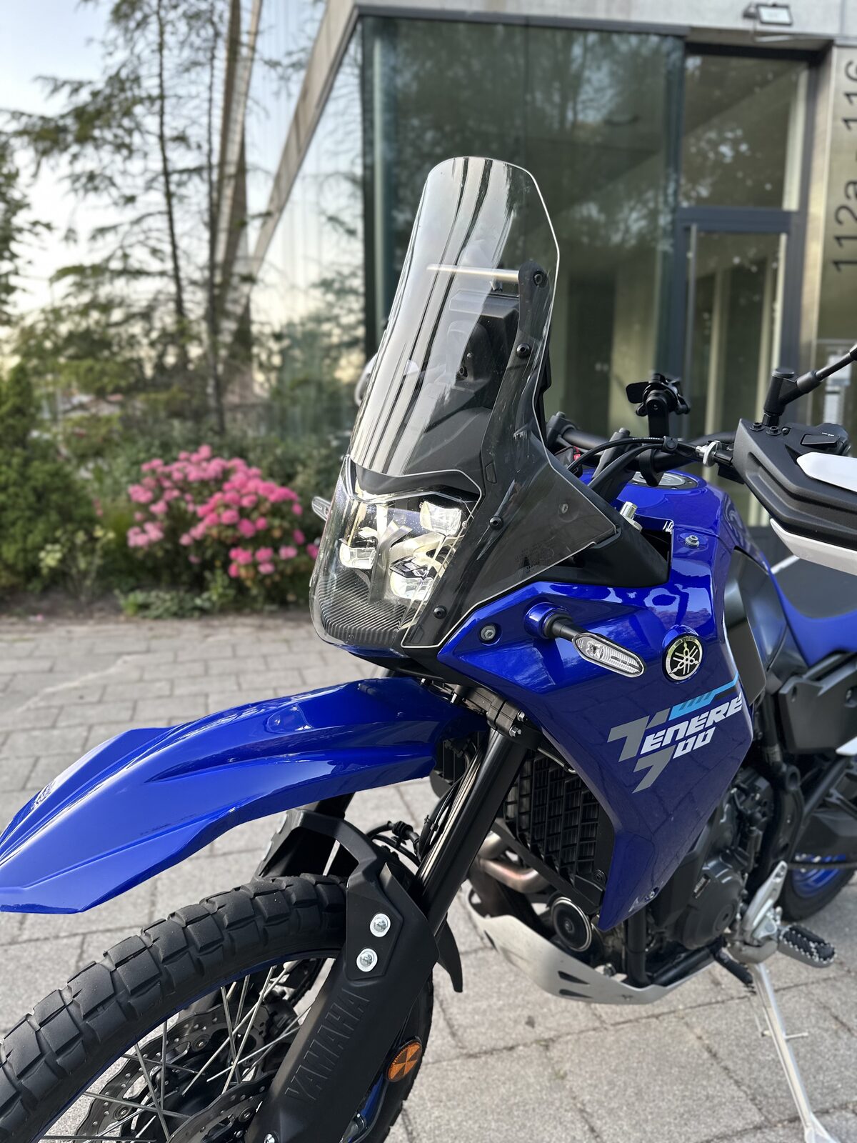 Yamaha Ténéré 700 2025, close-up koplamp