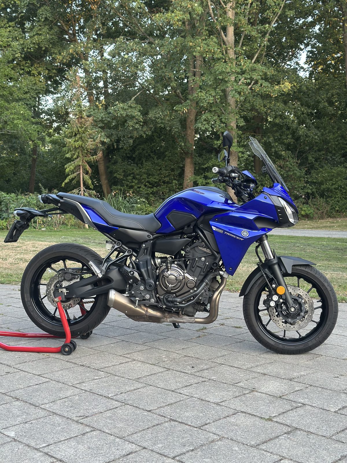 Yamaha Tracer 700 2016, zijaanzicht
