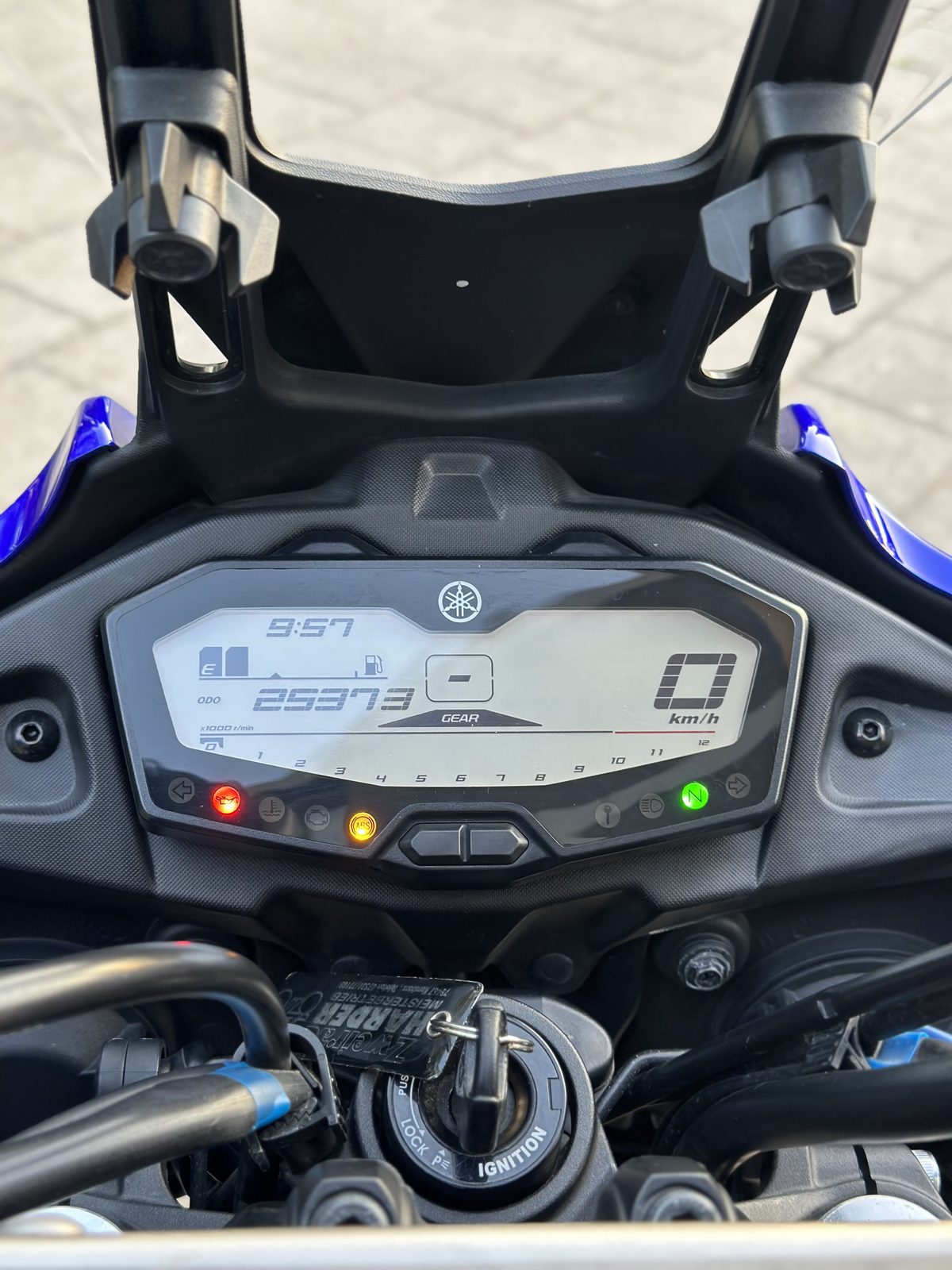 Yamaha Tracer 700 2016, cockpit en dashboard